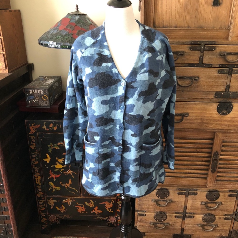 ISAAC MIZRAHI LIVE Camo Cardigan